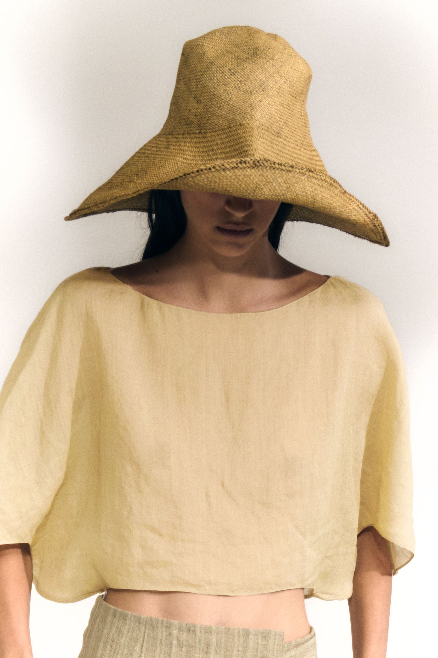 Ufo, ivory ramie top