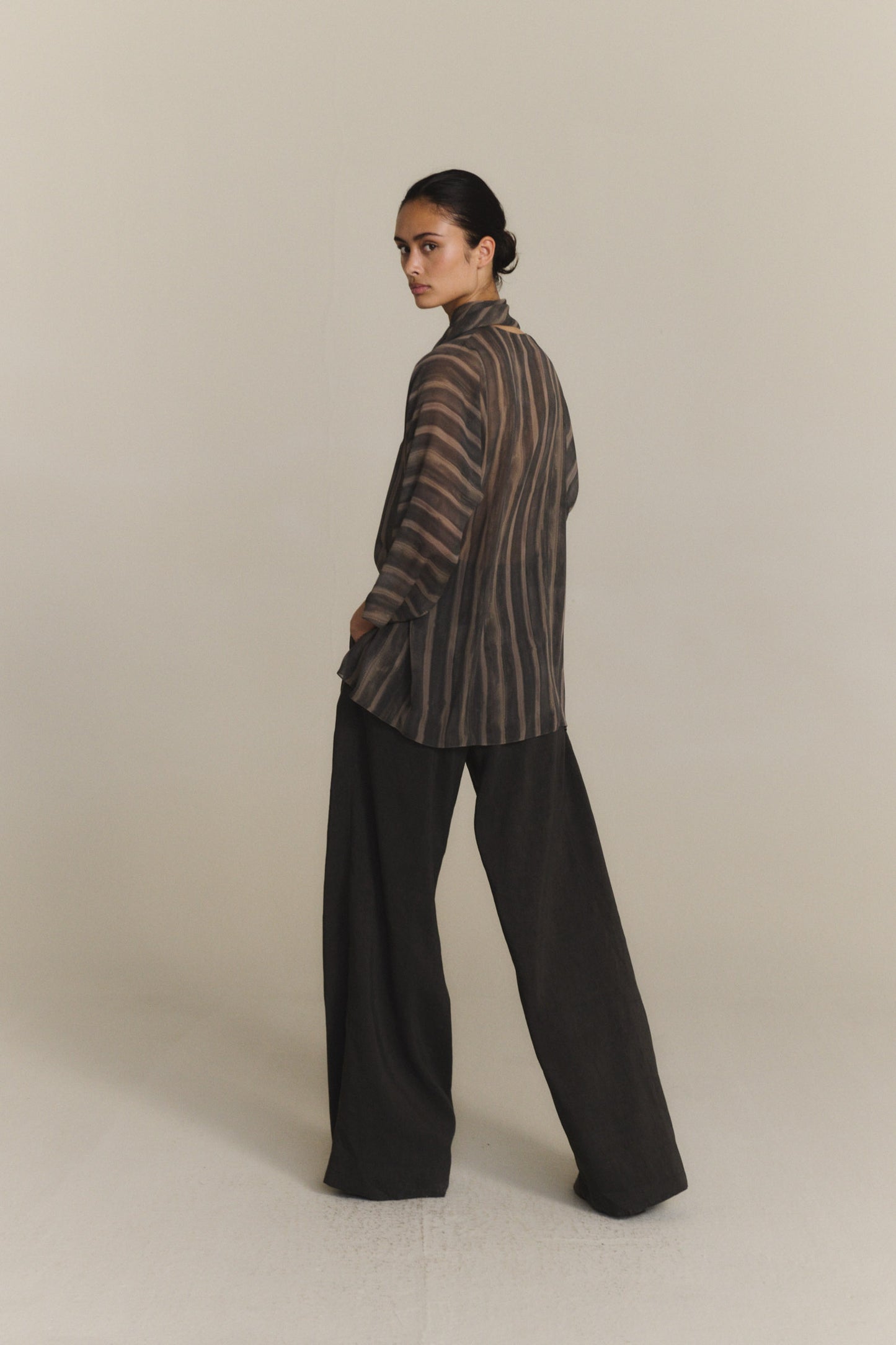 Odel, dark grey linen and cupro pants