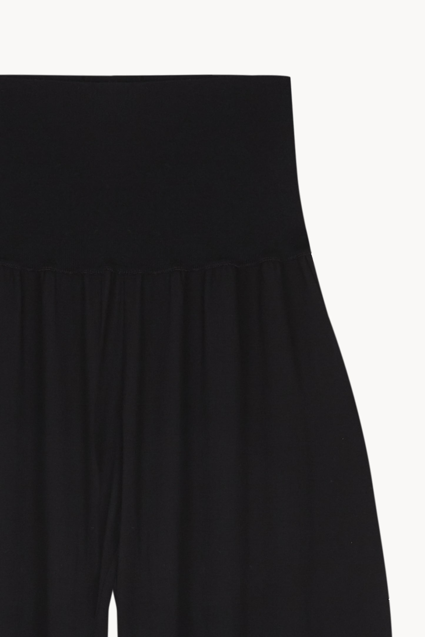 Utopico, pantalon bombacho con bajo fruncido negro