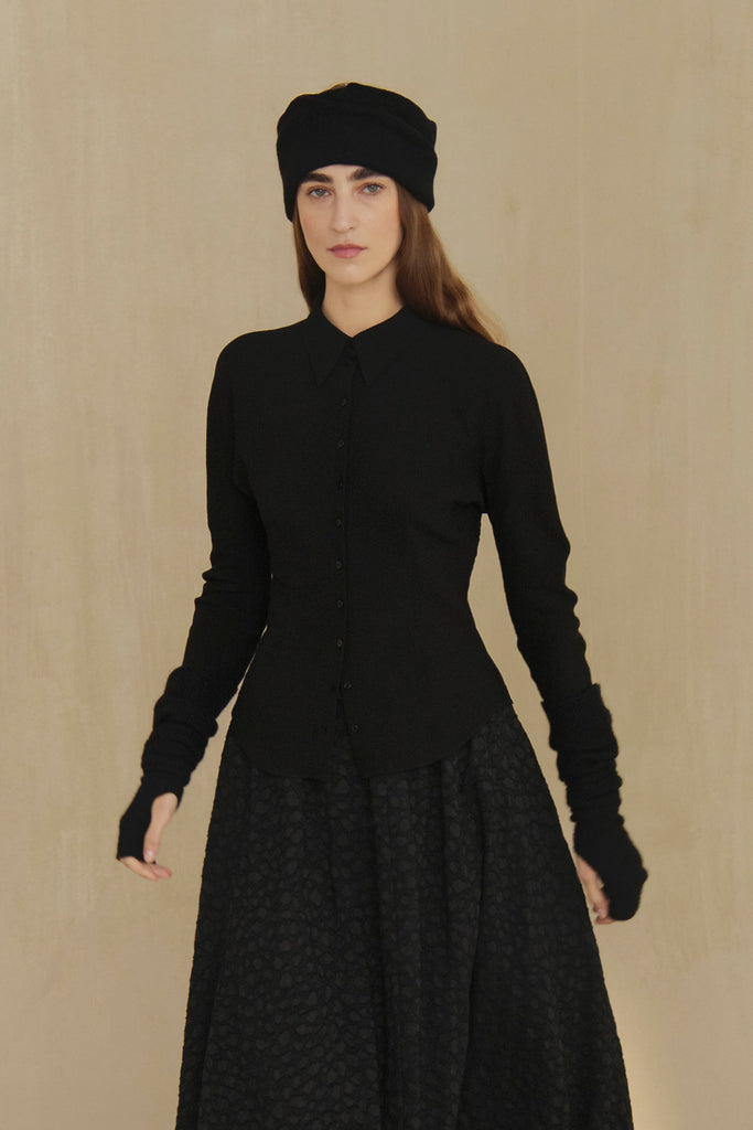 Utopico, camisa negra de crepe