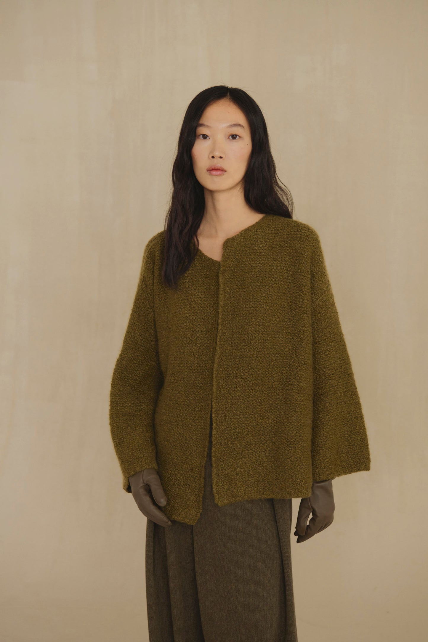Yara, chaqueta de punto de cachemir y seda kaki