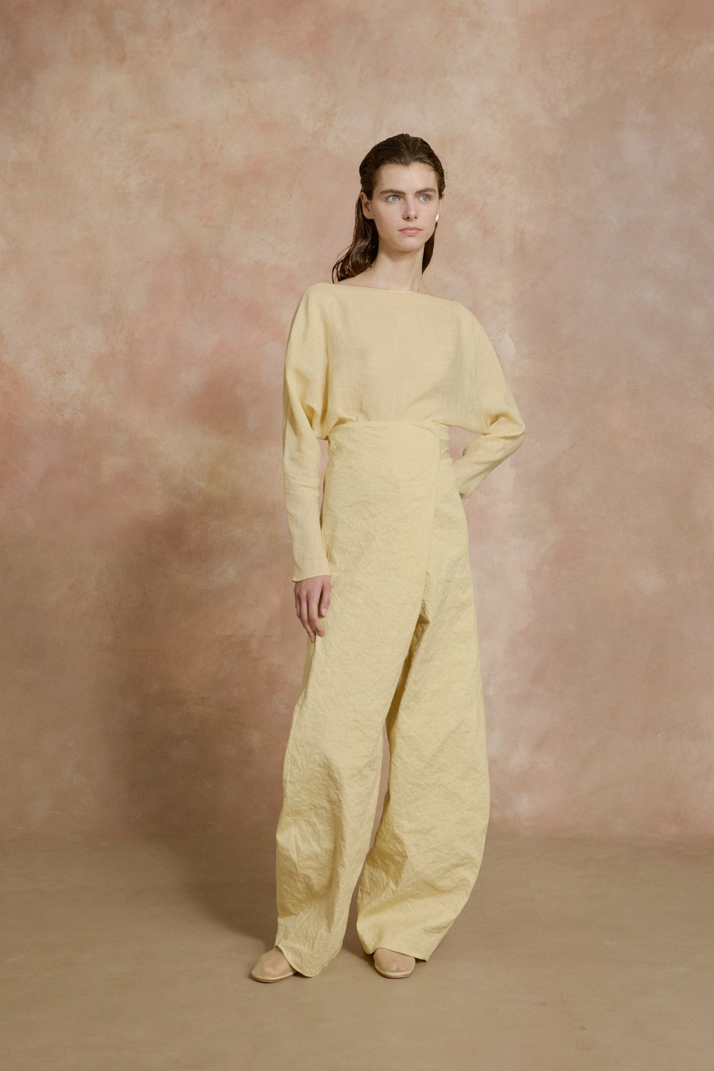 Limon, pantalon de talle alto amarillo claro