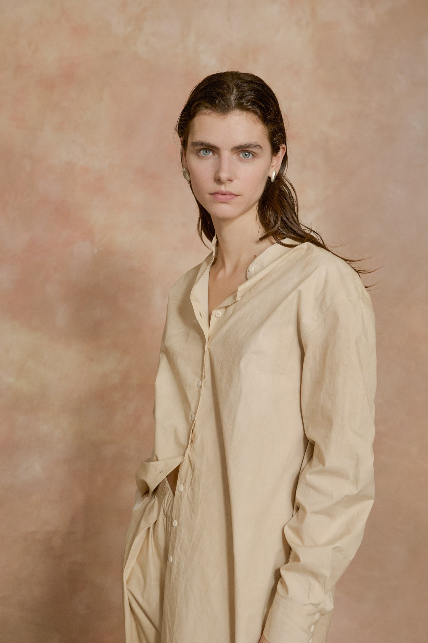 Yoko, camisa popelin beige maltinto