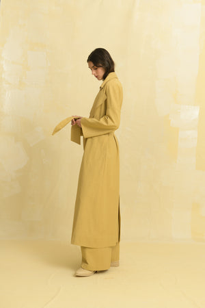Camille, macaroon trench coat