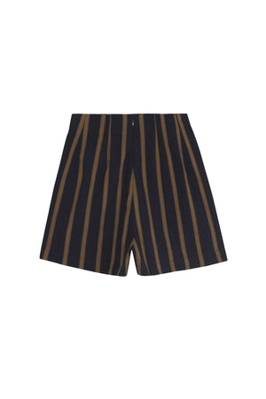 Kenia, striped shorts