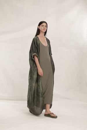 Papiro, abrigo en lino y seda verde